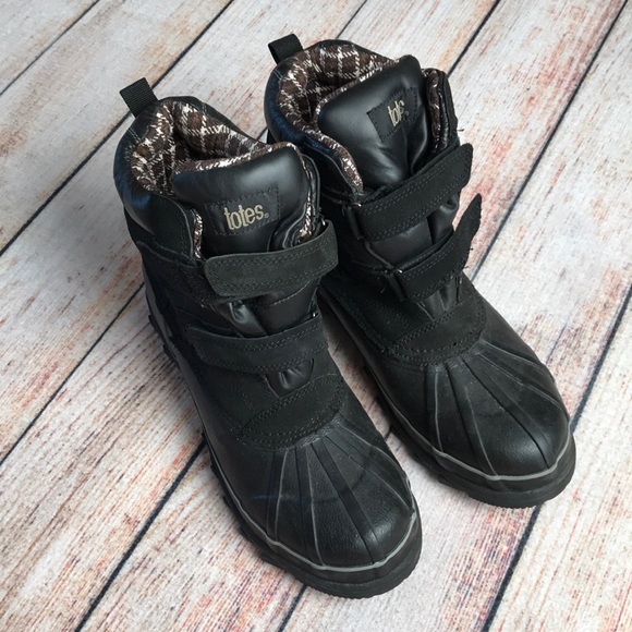 mens winter boots with velcro straps
